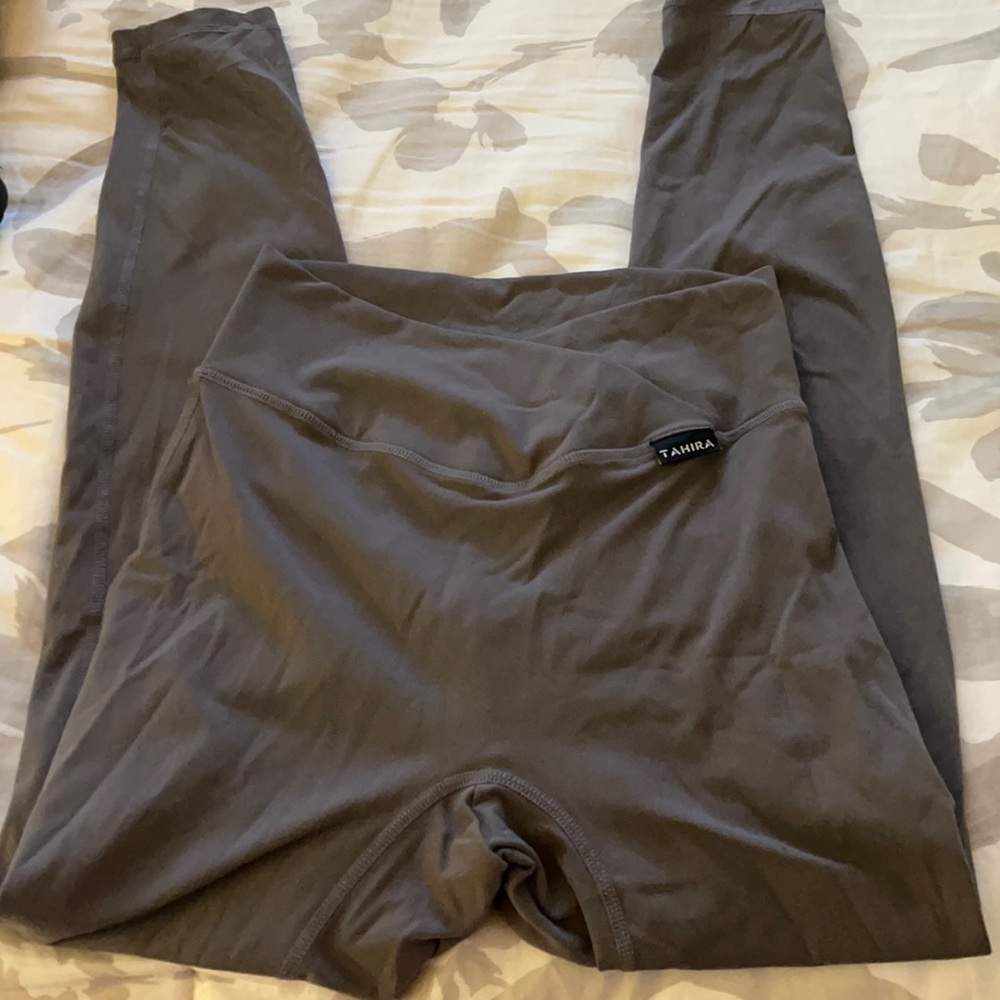 TAHIRA by KB; Butt Scrunch Leggings